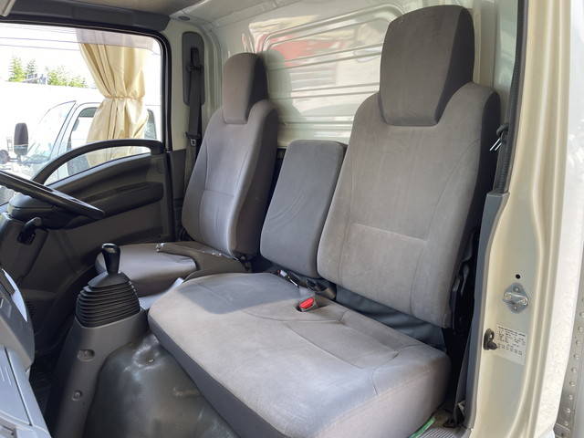 いすゞエルフアルミバン小型（2t・3t）[写真29]