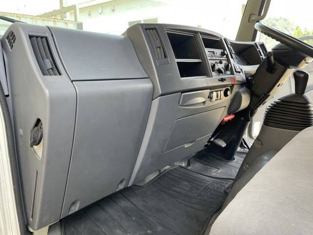 いすゞエルフアルミバン小型（2t・3t）[写真31]