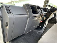 いすゞエルフアルミバン小型（2t・3t）[写真31]