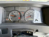 いすゞエルフアルミバン小型（2t・3t）[写真35]