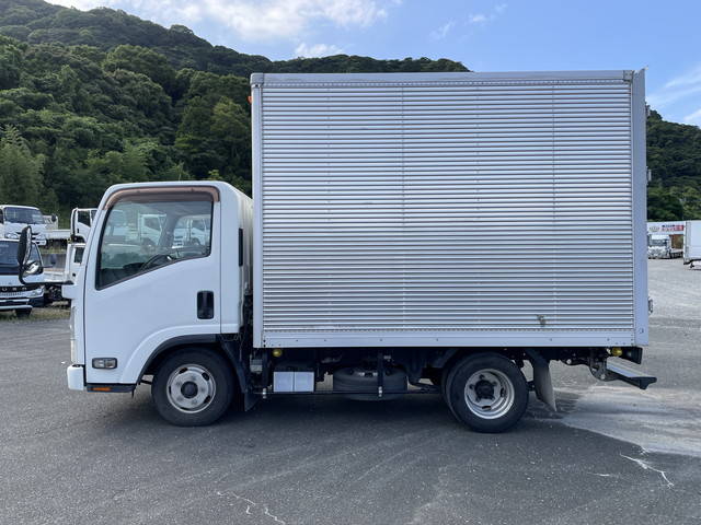 いすゞエルフアルミバン小型（2t・3t）[写真05]