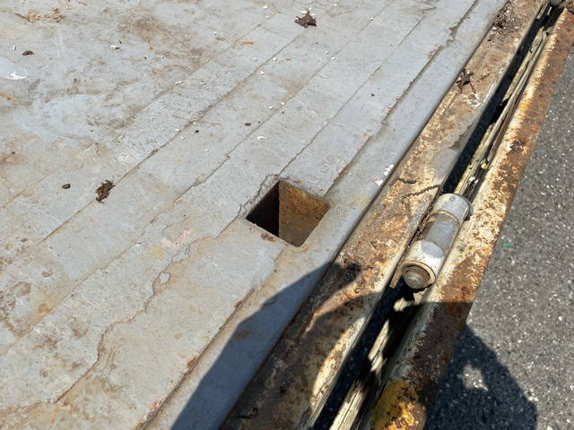 いすゞフォワードクレーン4段増トン（6t・8t）[写真17]