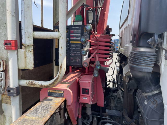 いすゞフォワードクレーン4段増トン（6t・8t）[写真20]