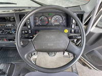 いすゞフォワードクレーン4段増トン（6t・8t）[写真33]