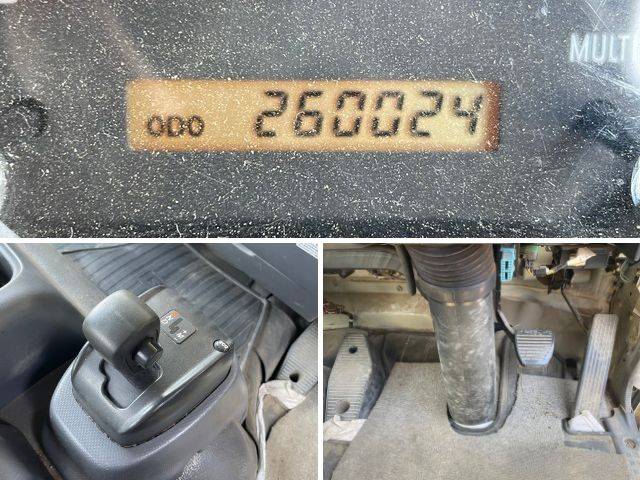 いすゞフォワードクレーン4段増トン（6t・8t）[写真34]