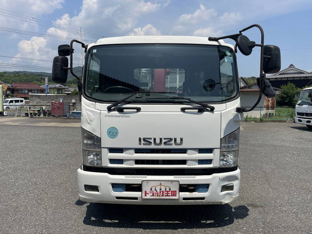 いすゞフォワードクレーン4段増トン（6t・8t）[写真08]