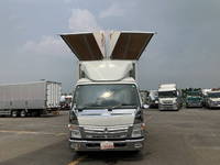 三菱ふそうキャンターアルミウイング小型（2t・3t）[写真11]