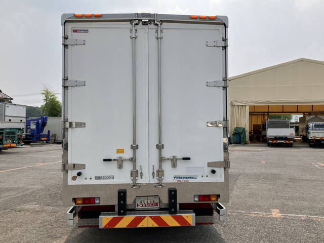 三菱ふそうキャンターアルミウイング小型（2t・3t）[写真12]