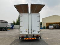 三菱ふそうキャンターアルミウイング小型（2t・3t）[写真13]