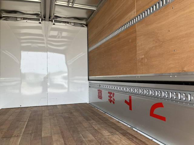 三菱ふそうキャンターアルミウイング小型（2t・3t）[写真19]