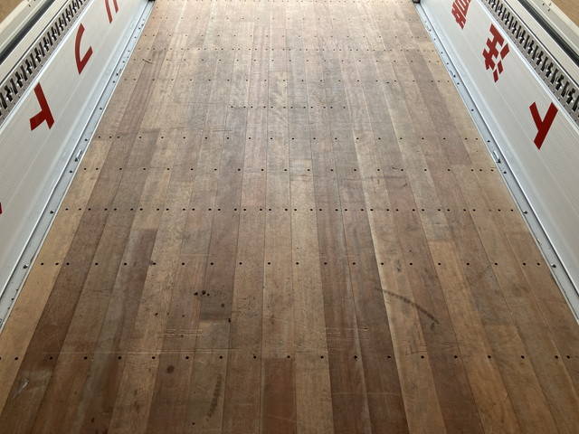 三菱ふそうキャンターアルミウイング小型（2t・3t）[写真21]