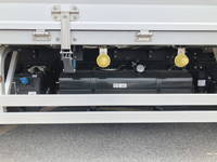 三菱ふそうキャンターアルミウイング小型（2t・3t）[写真25]