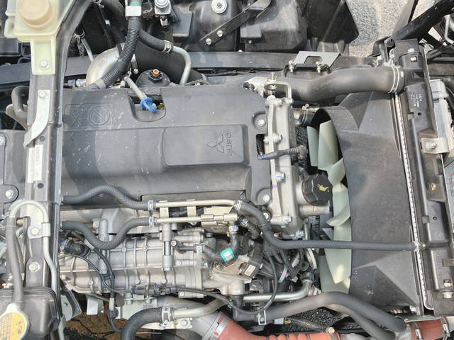 三菱ふそうキャンターアルミウイング小型（2t・3t）[写真29]