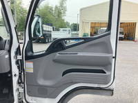 三菱ふそうキャンターアルミウイング小型（2t・3t）[写真31]