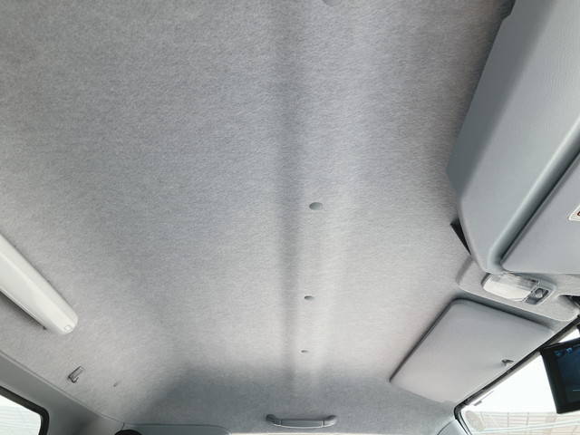 三菱ふそうキャンターアルミウイング小型（2t・3t）[写真32]