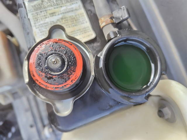 いすゞギガダンプ大型（10t）[写真13]