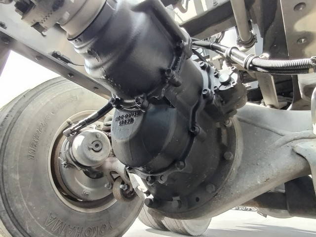 いすゞギガダンプ大型（10t）[写真18]