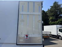 三菱ふそうキャンター冷凍車（冷蔵車）小型（2t・3t）[写真08]