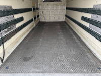 いすゞエルフ冷凍車（冷蔵車）小型（2t・3t）[写真10]