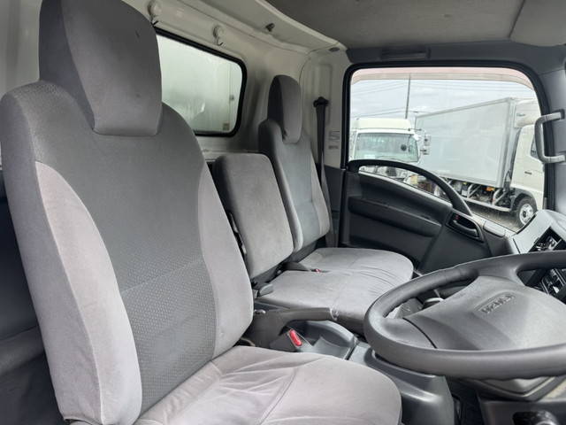 いすゞエルフ冷凍車（冷蔵車）小型（2t・3t）[写真20]