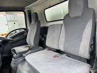 いすゞエルフ冷凍車（冷蔵車）小型（2t・3t）[写真25]