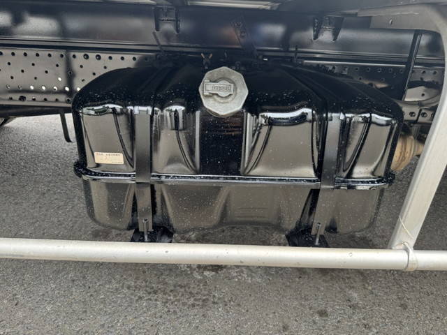 いすゞエルフ冷凍車（冷蔵車）小型（2t・3t）[写真35]