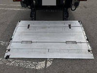 いすゞエルフ冷凍車（冷蔵車）小型（2t・3t）[写真05]