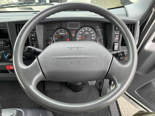 いすゞエルフアルミバン小型（2t・3t）[写真34]