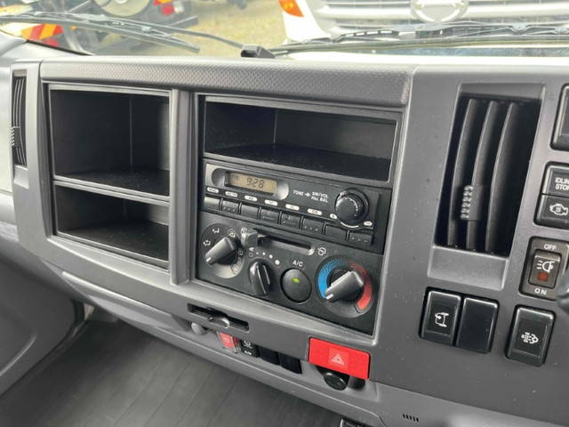 いすゞエルフアルミバン小型（2t・3t）[写真35]