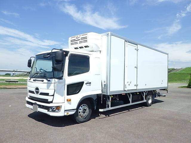 日野レンジャー冷凍車（冷蔵車）中型（4t）[写真03]