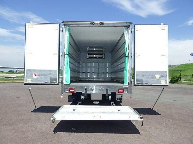 日野レンジャー冷凍車（冷蔵車）中型（4t）[写真06]