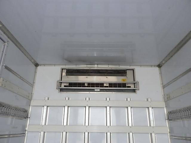 日野レンジャー冷凍車（冷蔵車）中型（4t）[写真09]