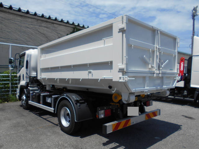 いすゞフォワードコンテナ専用車中型（4t）[写真02]