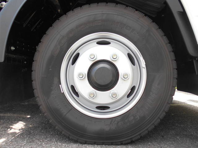 いすゞフォワードコンテナ専用車中型（4t）[写真20]