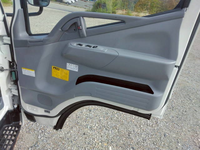 三菱ふそうキャンターダンプ小型（2t・3t）[写真18]