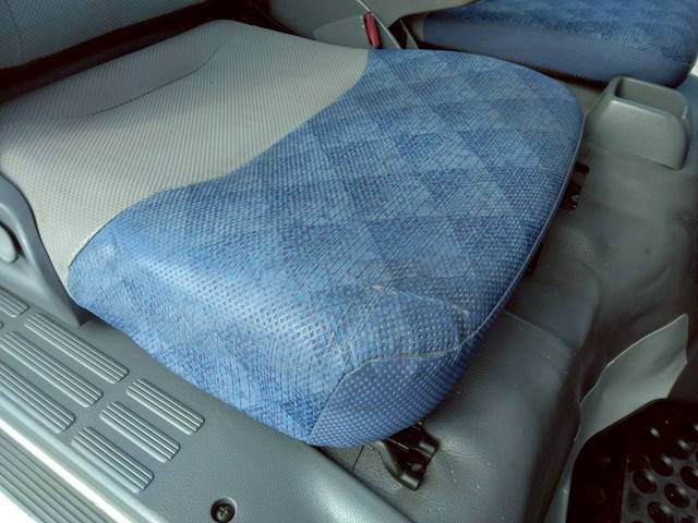 三菱ふそうキャンターダンプ小型（2t・3t）[写真21]