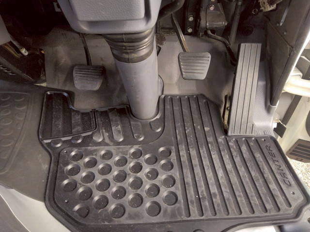 三菱ふそうキャンターダンプ小型（2t・3t）[写真25]