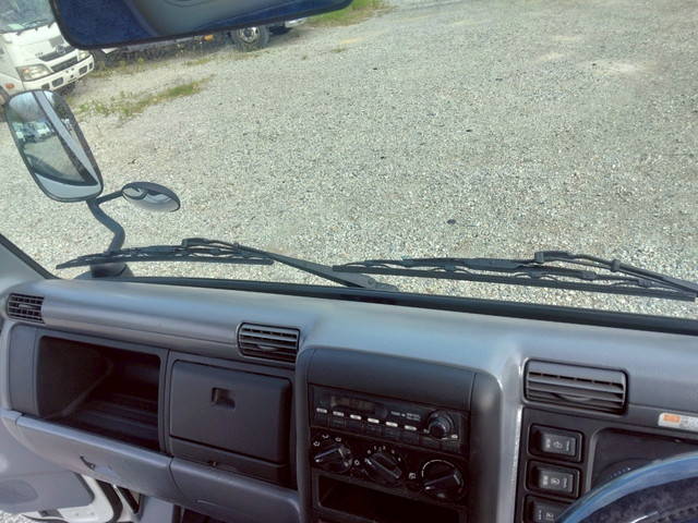 三菱ふそうキャンターダンプ小型（2t・3t）[写真29]