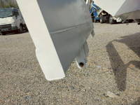 三菱ふそうキャンターダンプ小型（2t・3t）[写真10]