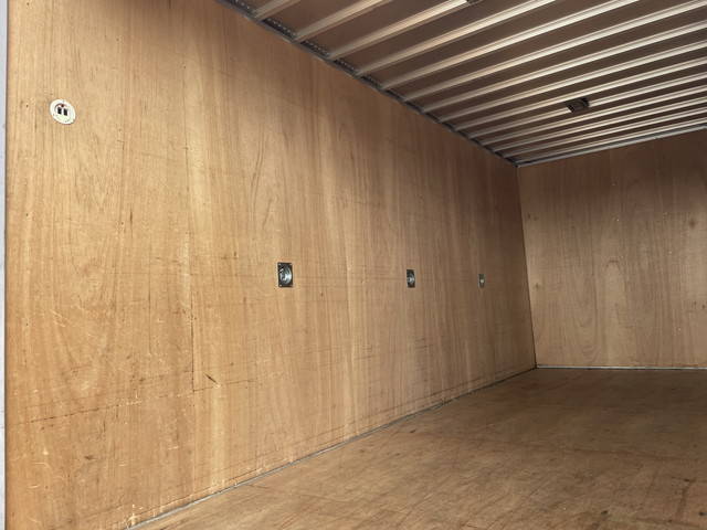 いすゞエルフアルミバン小型（2t・3t）[写真14]