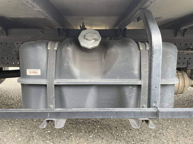 いすゞエルフアルミバン小型（2t・3t）[写真21]