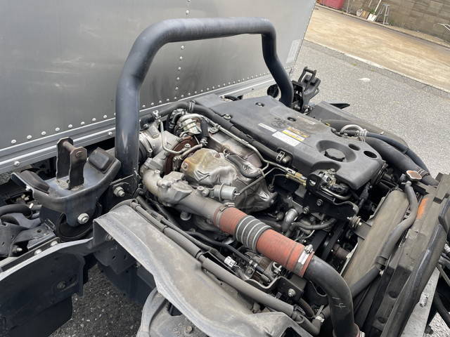 いすゞエルフアルミバン小型（2t・3t）[写真26]