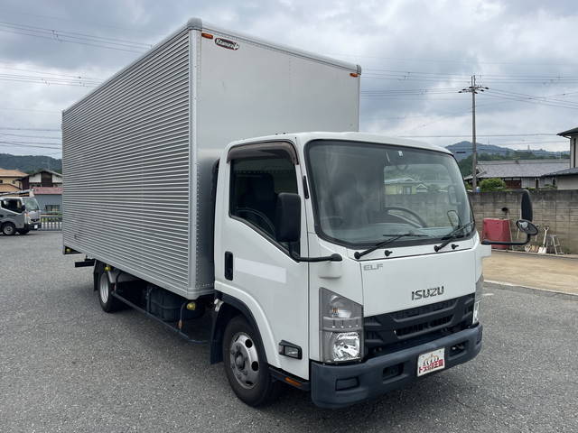 いすゞエルフアルミバン小型（2t・3t）[写真03]