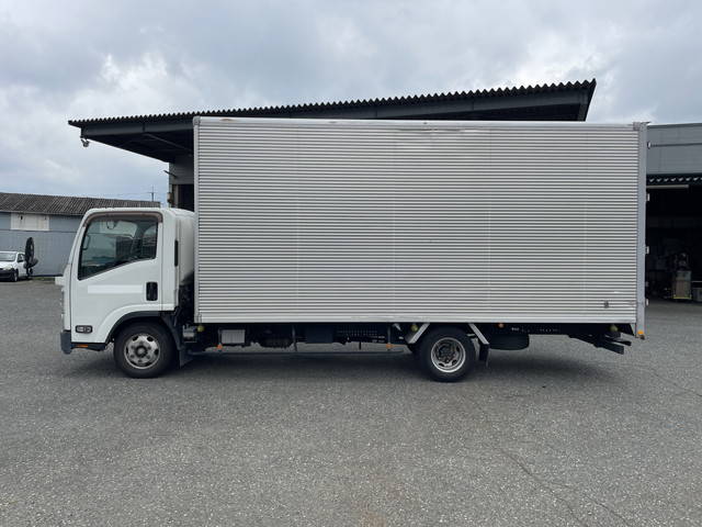 いすゞエルフアルミバン小型（2t・3t）[写真05]