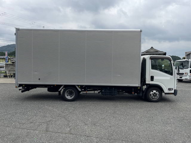 いすゞエルフアルミバン小型（2t・3t）[写真06]