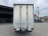 いすゞエルフアルミバン小型（2t・3t）[写真09]