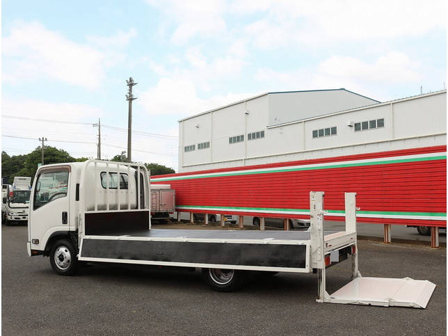 いすゞエルフ平ボディ小型（2t・3t）[写真17]