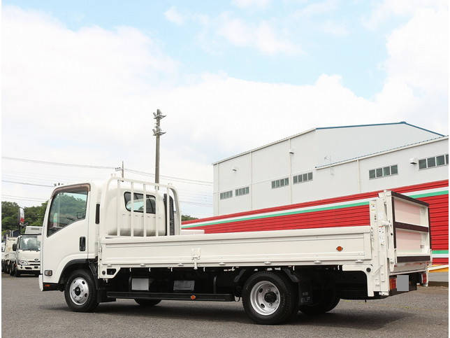 いすゞエルフ平ボディ小型（2t・3t）[写真02]