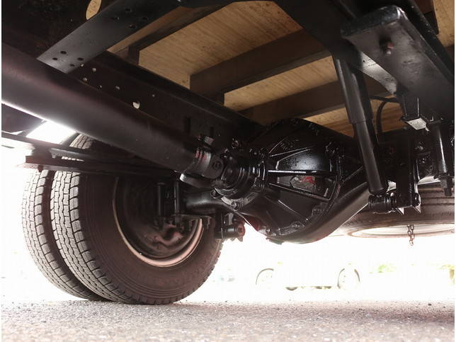 いすゞエルフ平ボディ小型（2t・3t）[写真24]