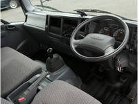 いすゞエルフ平ボディ小型（2t・3t）[写真28]